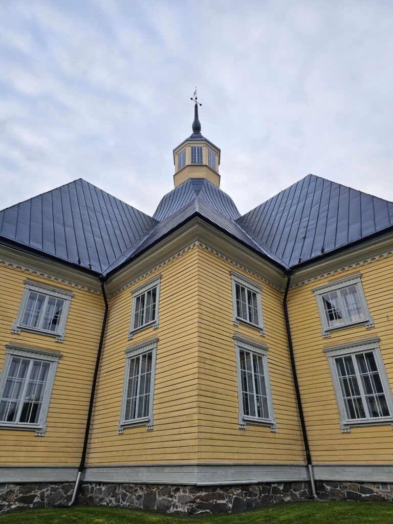 Peltikaton maalaus hinta